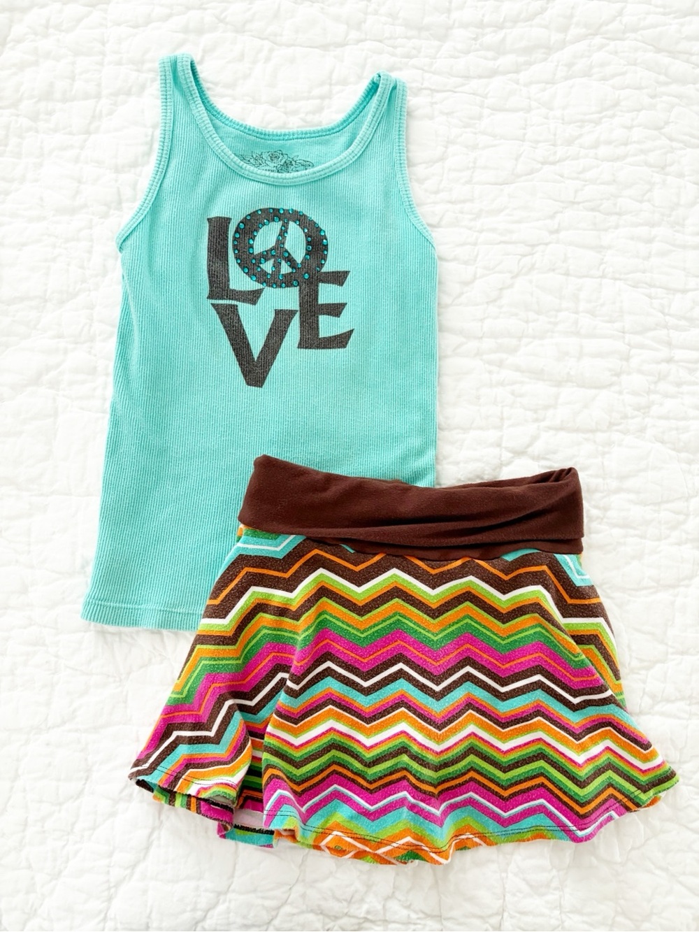 Size 6 • girls flowers by Zoe boho / 70s peace love matching set